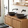 Černé terrazzo umyvadlo Kave Home Delina 40 cm