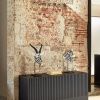 Černá lakovaná komoda Teulat Doric 148 x 48 cm -fv-interier-25