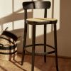 Černá jasanová barová židle Kave Home Romane 75 cm -fv-interier-25