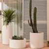 Bílý cementový zahradní květináč Kave Home Aiguablava 30 cm -fv-interier-25