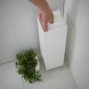 Bílý kovový stojan na toaletní papír Yamazaki Tower 38,5 cm -fv-interier-25