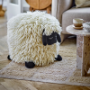 Černobílý čalouněný puf Dolly 45 x 55 cm -fv-interier-25