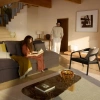 Žluto-bílý vlněý pléd Kave Home Orlet 170 x 130 cm -fv-interier-25