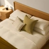 Dubová postel Kave Home Norlen 160 x 200 cm s čelem -fv-interier-25